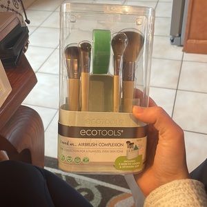 Brand new make up brush set